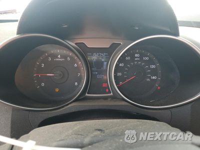 Zdjęcie 9 z 12 samochodu: 2012 HYUNDAI VELOSTER VIN:KMHTC6AD0CU077629 - miniatura