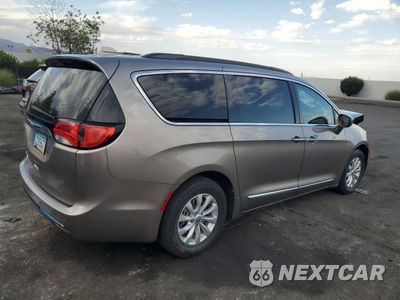 Trzecie zdjęcie samochodu z tyłu: 2017 CHRYSLER PACIFICA TOURING L VIN:2C4RC1BG7HR720427 - miniatura