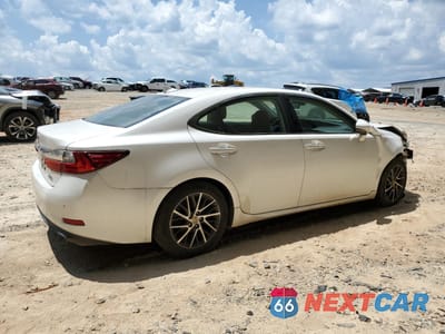 Trzecie zdjęcie samochodu z tyłu: 2018 LEXUS ES 350 VIN:58ABK1GG2JU093470 - miniatura