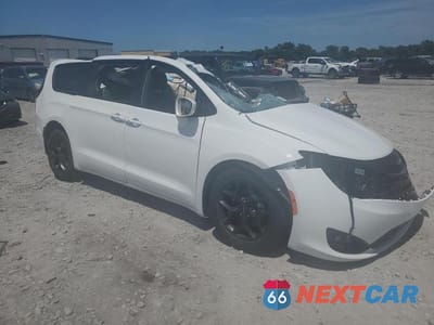 Czwarte zdjęcie samochodu z boku: 2019 CHRYSLER PACIFICA TOURING L VIN:2C4RC1BG3KR593926 - miniatura