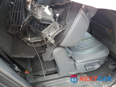 Zdjęcie 11 z 14 samochodu: 2022 RIVIAN R1S LAUNCH EDITION VIN:7PDSGABL2NN002627 - miniatura