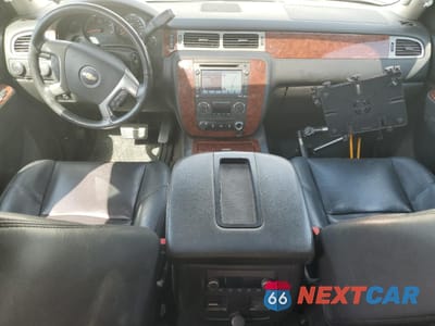 Zdjęcie 8 z 15 samochodu: 2013 CHEVROLET AVALANCHE LTZ VIN:3GNTKGE71DG367388 - miniatura