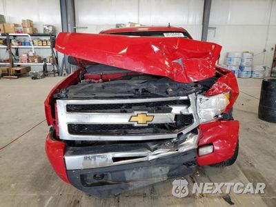 Piąte zdjęcie samochodu w środku: 2011 CHEVROLET SILVERADO K1500 LT VIN:3GCPKSE36BG345460 - miniatura