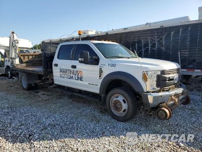 Czwarte zdjęcie samochodu z boku: 2019 FORD F550 SUPER DUTY VIN:1FD0W5HT8KEE26921 - miniatura