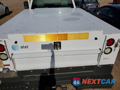 Zdjęcie 10 z 12 samochodu: 2013 CHEVROLET SILVERADO C3500 VIN:1GB3CZCG2DF226226 - miniatura