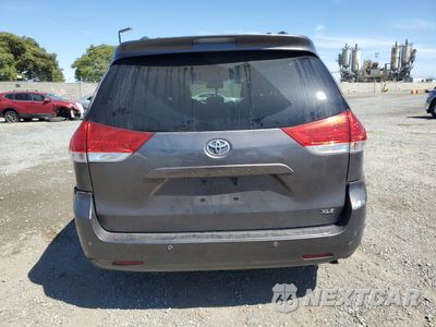 Zdjęcie 6 z 15 samochodu: 2013 TOYOTA SIENNA XLE VIN:5TDYK3DC6DS316685 - miniatura