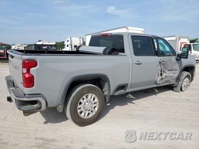 Trzecie zdjęcie samochodu z tyłu: 2024 CHEVROLET SILVERADO K3500 LT VIN:2GC4YTEY8R1251439 - miniatura