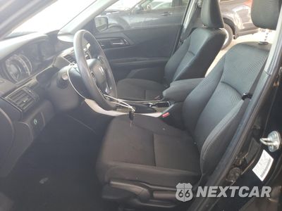 Zdjęcie 7 z 15 samochodu: 2017 HONDA ACCORD LX VIN:1HGCR2F39HA227176 - miniatura