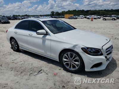 Czwarte zdjęcie samochodu z boku: 2018 MERCEDES-BENZ C 300 VIN:55SWF4JB1JU237789 - miniatura