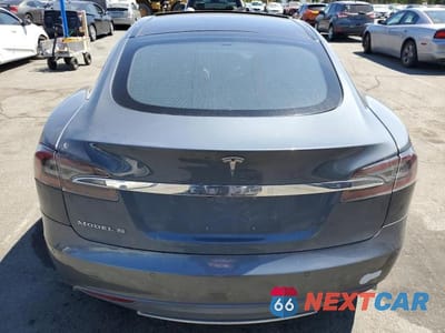 Zdjęcie 6 z 12 samochodu: 2012 TESLA MODEL S VIN:5YJSA1DN2CFP01548 - miniatura
