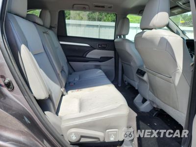 Zdjęcie 11 z 13 samochodu: 2015 TOYOTA HIGHLANDER LE VIN:5TDBKRFH7FS085140 - miniatura