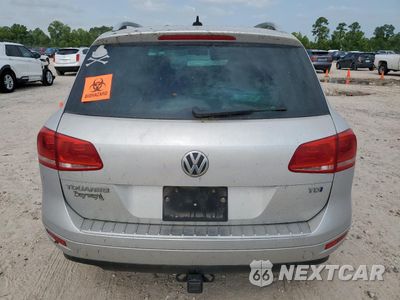 Zdjęcie 6 z 13 samochodu: 2013 VOLKSWAGEN TOUAREG V6 TDI VIN:WVGEP9BP1DD008022 - miniatura