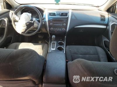 Zdjęcie 8 z 13 samochodu: 2014 NISSAN ALTIMA 2.5 VIN:1N4AL3AP7EN346443 - miniatura