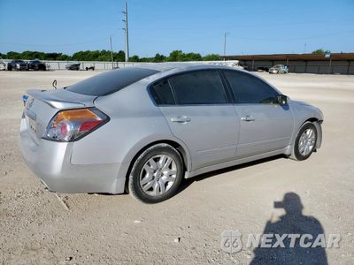 Trzecie zdjęcie samochodu z tyłu: 2011 NISSAN ALTIMA BASE VIN:1N4AL2AP2BN441367 - miniatura