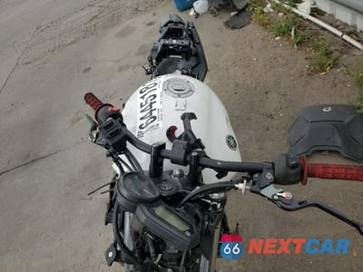 Piąte zdjęcie samochodu w środku: 2009 YAMAHA FZ6 R VIN:JYARJ18Y89A000495 - miniatura