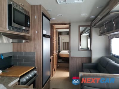 Piąte zdjęcie samochodu w środku: 2019 FORD ECONOLINE E450 SUPER DUTY CUTAWAY VAN VIN:1FDXE4FS5KDC73412 - miniatura