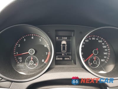 Zdjęcie 9 z 14 samochodu: 2013 VOLKSWAGEN GTI VIN:WVWGD7AJ4DW088136 - miniatura