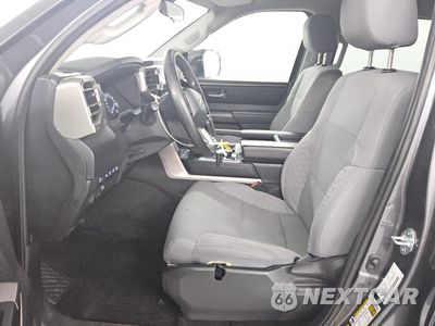 Zdjęcie 7 z 15 samochodu: 2024 TOYOTA TUNDRA CREWMAX SR VIN:5TFLA5DB5RX141878 - miniatura