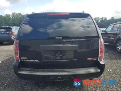 Zdjęcie 11 z 26 samochodu: 2010 GMC YUKON XL DENALI VIN:1GKUKMEF3AR151142 - miniatura