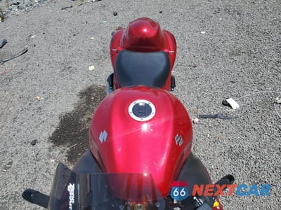 Piąte zdjęcie samochodu w środku: 2020 SUZUKI GSX1300 RA VIN:JS1GX72B8L7100354 - miniatura