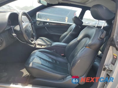 Zdjęcie 7 z 14 samochodu: 2002 MERCEDES-BENZ CLK 55 AMG VIN:WDBLJ74G32T096023 - miniatura