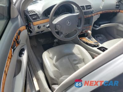 Zdjęcie 8 z 13 samochodu: 2006 MERCEDES-BENZ E 500 4MATIC VIN:WDBUF83J16X188237 - miniatura