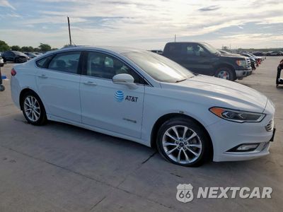 Czwarte zdjęcie samochodu z boku: 2017 FORD FUSION SE HYBRID VIN:3FA6P0LU4HR359681 - miniatura