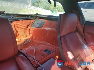 Zdjęcie 10 z 12 samochodu: 1984 CHEVROLET CORVETTE VIN:1G1AY0785E5111879 - miniatura