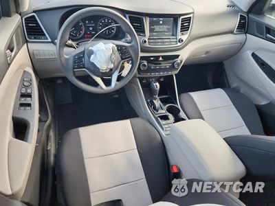 Zdjęcie 8 z 15 samochodu: 2018 HYUNDAI TUCSON SEL VIN:KM8J33A45JU722309 - miniatura