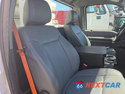 Zdjęcie 11 z 13 samochodu: 2015 FORD F450 SUPER DUTY VIN:1FDUF4GY3FED21105 - miniatura