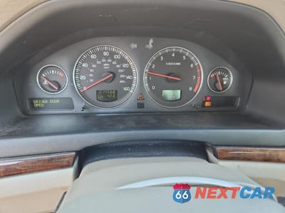 Zdjęcie 9 z 14 samochodu: 2005 VOLVO S80 2.5T VIN:YV1TS592351409694 - miniatura