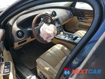 Zdjęcie 8 z 13 samochodu: 2015 JAGUAR XJL PORTFOLIO VIN:SAJWA2GZ9F8V82229 - miniatura