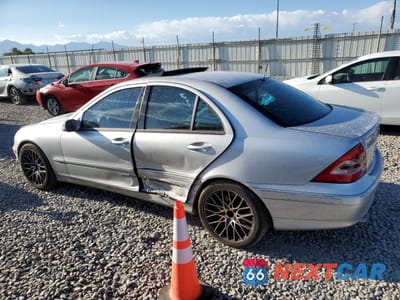 Drugie zdjęcie samochodu z przodu: 2004 MERCEDES-BENZ C 230K SPORT SEDAN VIN:WDBRF40J84A611754 - miniatura