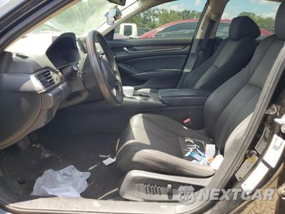 Zdjęcie 7 z 12 samochodu: 2018 HONDA ACCORD EX VIN:1HGCV1F41JA060509 - miniatura
