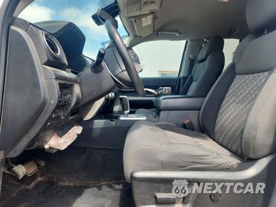 Zdjęcie 7 z 13 samochodu: 2020 TOYOTA TUNDRA DOUBLE CAB SR VIN:5TFCY5F13LX025845 - miniatura