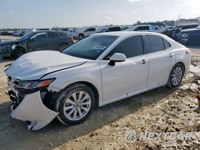 2018 TOYOTA CAMRY L JTNB11HK9J3071047 - główne zdjęcie licytacji z USA - miniatura