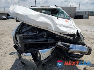 Piąte zdjęcie samochodu w środku: 2010 CHEVROLET SILVERADO C3500 VIN:1GB8CZBK9AZ254997 - miniatura