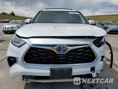 Piąte zdjęcie samochodu w środku: 2022 TOYOTA HIGHLANDER HYBRID PLATINUM VIN:5TDEBRCH7NS074588 - miniatura