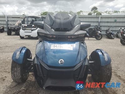 Drugie zdjęcie samochodu z przodu: 2021 CAN-AM SPYDER ROADSTER RT VIN:2BXNBDD2XMV001159 - miniatura