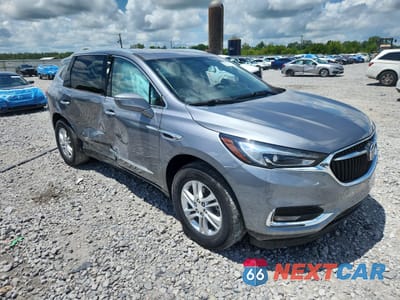 Czwarte zdjęcie samochodu z boku: 2021 BUICK ENCLAVE ESSENCE VIN:5GAERBKW0MJ179196 - miniatura