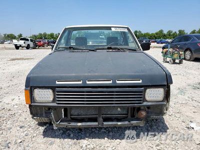 Piąte zdjęcie samochodu w środku: 1986 NISS TRUCK VIN:JN6ND11S6GW041267 - miniatura