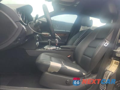 Zdjęcie 7 z 12 samochodu: 2012 MERCEDES-BENZ C 250 VIN:WDDGF4HB6CA615473 - miniatura