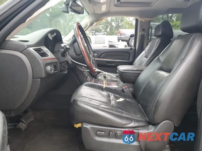 Zdjęcie 7 z 13 samochodu: 2008 CADILLAC ESCALADE ESV VIN:1GYFK66888R110588 - miniatura