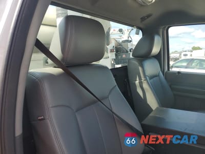 Zdjęcie 6 z 10 samochodu: 2013 FORD F450 SUPER DUTY VIN:1FDUF4GY0DEB05273 - miniatura