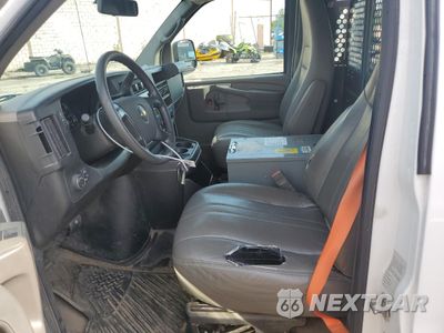 Zdjęcie 7 z 13 samochodu: 2015 CHEVROLET EXPRESS G2500 VIN:1GCWGFCF6F1195226 - miniatura