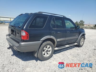 Trzecie zdjęcie samochodu z tyłu: 2002 ISUZU RODEO S VIN:4S2DM58W324340853 - miniatura