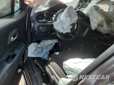 Zdjęcie 8 z 13 samochodu: 2018 JEEP RENEGADE LATITUDE VIN:ZACCJABB3JPG97612 - miniatura