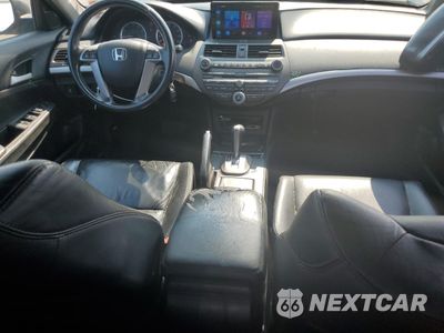 Zdjęcie 8 z 14 samochodu: 2012 HONDA ACCORD SE VIN:1HGCP2F64CA211671 - miniatura