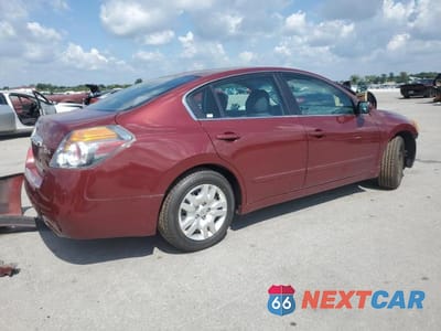 Trzecie zdjęcie samochodu z tyłu: 2011 NISS ALTIMA BASE VIN:1N4AL2AP0BN475484 - miniatura