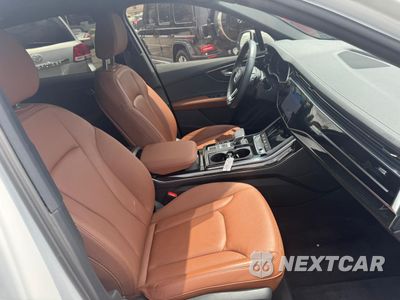 Zdjęcie 6 z 10 samochodu: 2023 AUDI Q7 PREMIUM VIN:WA1AXBF78PD019523 - miniatura